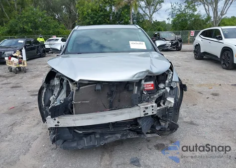 2018 Toyota Highlander Xle from USA, damaged, VIN 5TDJZRFH1JS817410